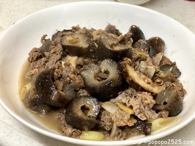 なまこと牛肉の炒め物